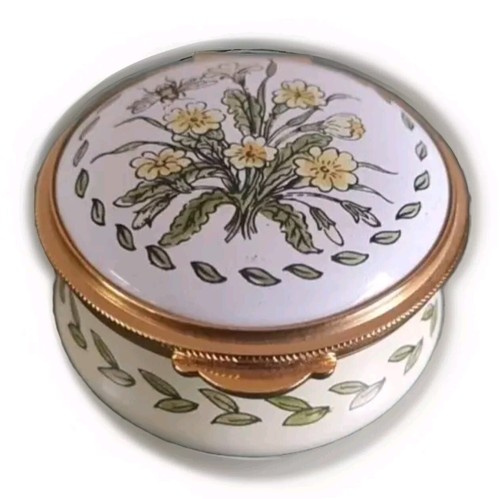 Staffordshire enamels pill - staffordshire,