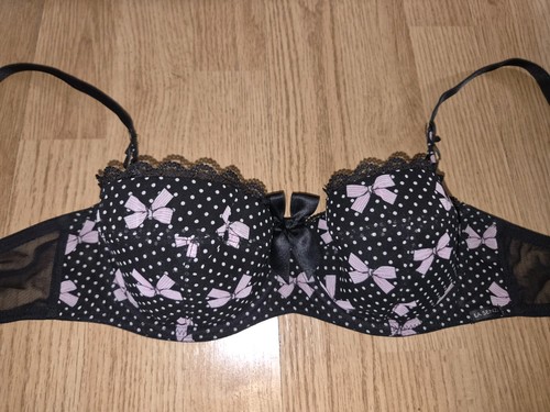 Bnwot gorgeous black bow - black,