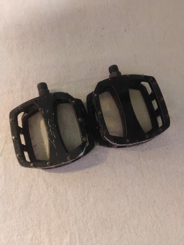 Black aluminum specialized - aluminum,