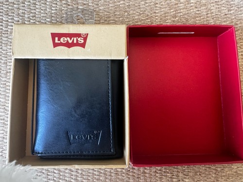 Levi men leather trifold - levi’s,