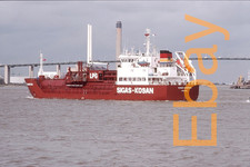 SHIP SLIDE - SIGAS CHAMPION - LPG Tanker - Underway River Thames - 2004