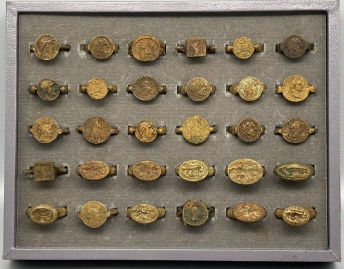 Sassanian bactrian greek - sassanian,