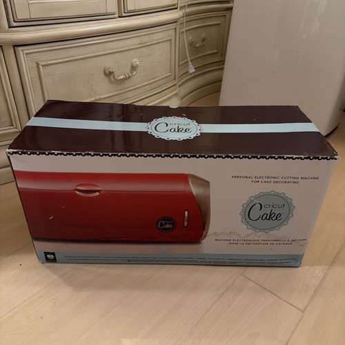 Nib cricut cake - cricut,