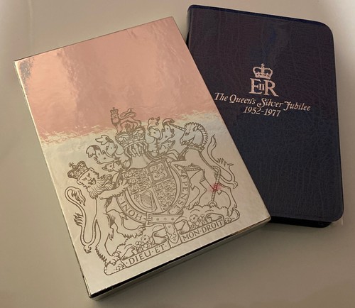 Queen silver jubilee - silver,