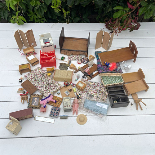 Huge vintage dolls - vintage, house