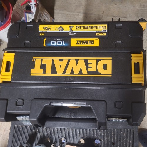 Dewalt 18v impact combi - dewalt, drill