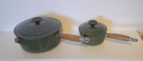 Vintage creuset cast iron - le,