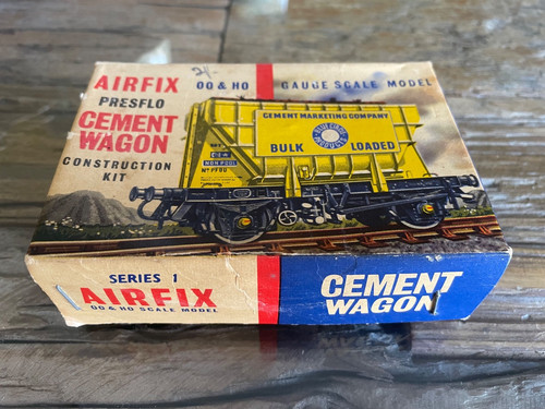 Airfix guage 1960 presflo - airfix,