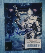 Arnold Schwarzenegger Hand