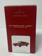HALLMARK 2021 CLASSIC AMERICAN CARS 1971 PONTIAC GTO JUDGE  ORNAMENT