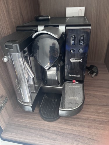 Longhi nespresso lattissima - de'longhi,