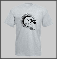 100% POLYESTER WICKING WAVE WAKEBOARDER T SHIRT   XLARGE WITH GIFT BAG