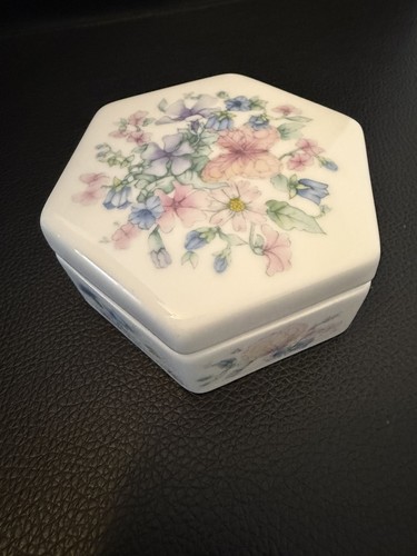 Vintage wedgewood angela - wedgewood,
