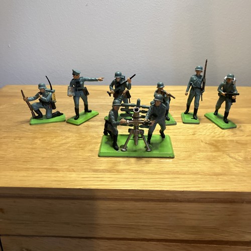 Britains deetail german - deetail,