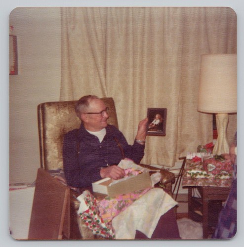 1970s proud grandpa - grandpa, showing