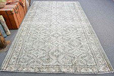 Turkish Large Rug 5,9x9,5 ft
