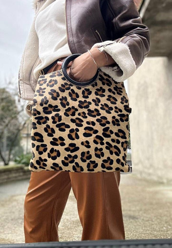 Women girl horse animalier - girl,