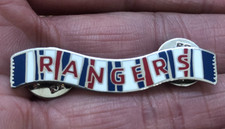 RARE RANGERS F.C. RED-WHITE-BLUE SCARF SHAPED ENAMEL PIN BADGE