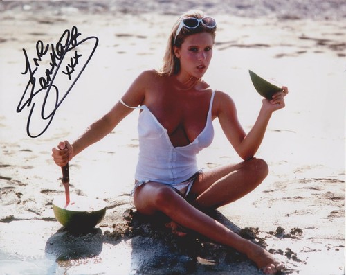 Samantha fox signed 8x10 - signed, photo
