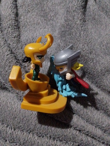 Loki and thor figure - loki,