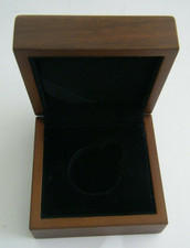 Empty royal mint - royal,