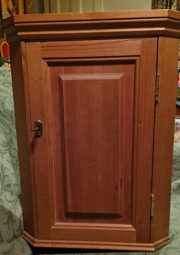 Vintage pine country cottage - pine,