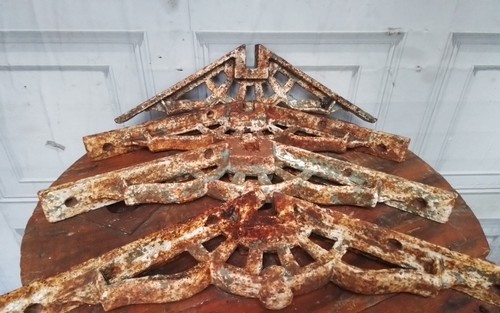 Antique cast iron decrotive - iron,