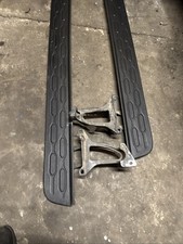 Genuine Land Rover Discovery 5 L462 Side steps Pair Including Fixing Brackets