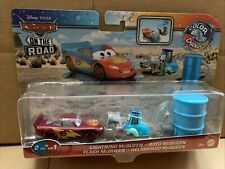DISNEY CARS - Colour Changers - On The Road - Lightning McQueen With Guido