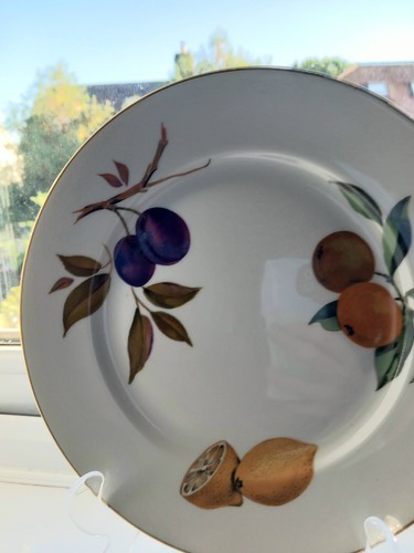 Royal worcester evesham gold - gold,