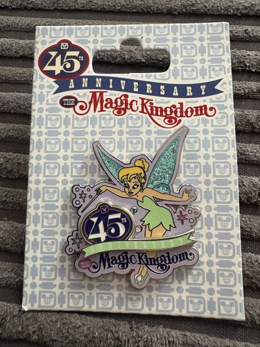 Disney parks trading pin 45th - parks,