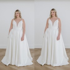 Plus Size Wedding Dresses Satin Spaghetti Strap Lace Applique Corset Bridal Gown