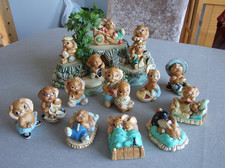 15x Pendelfin Rabbits Stonecraft Collectables with Display Stand Made In England