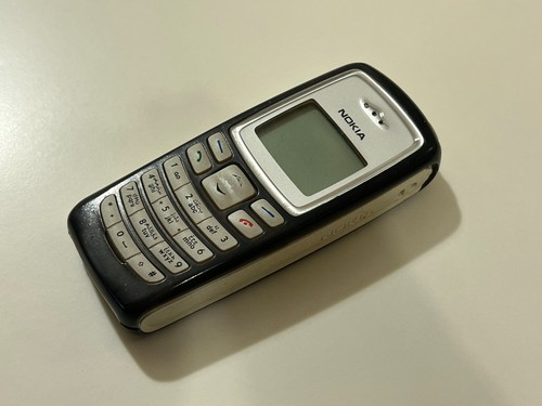 Nokia 2100 vintage cell phones - nokia,