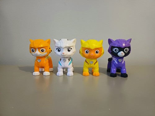 Paw patrol cat - paw,