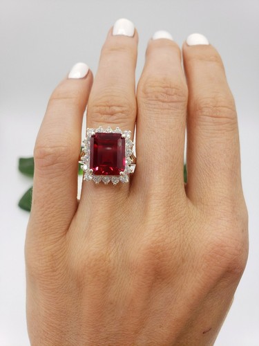 Emerald cut natural - emerald,