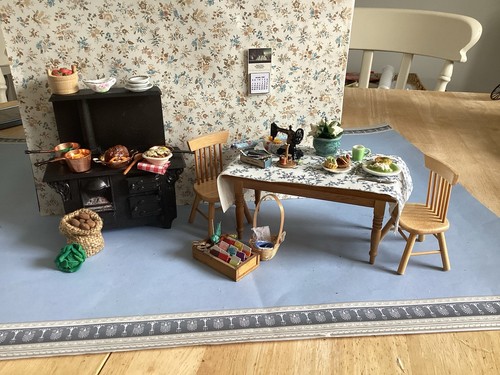 Dolls house scale - house,
