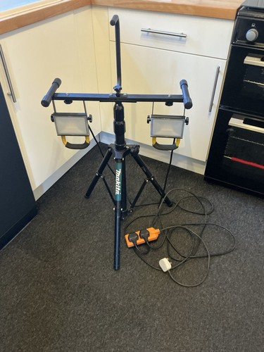 Makita telescopic lighting set - telescopic,