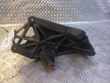 FORD GALAXY GHIA TDDI 2005-2006 ENGINE MOUNT BRACKET 3M216037AA