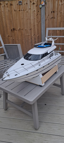 Electric scale model - , boat