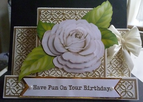 Cream blushing nested rose - blushing,