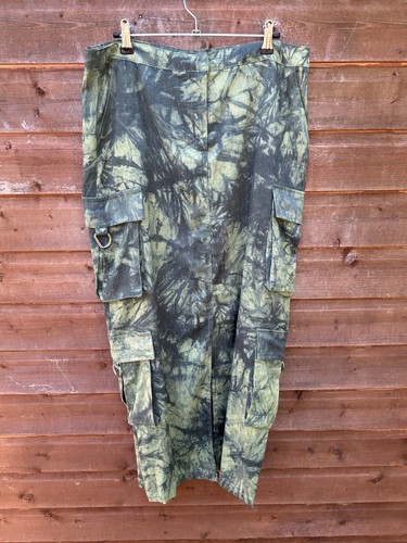 The ragged priest shrub skirt - priest,