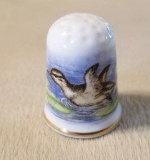 Oakley Fine Bone China Thimble Baby Water Bird Made In England Collectible
