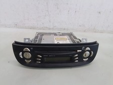 Nissan Almera Tino 2001 Radio