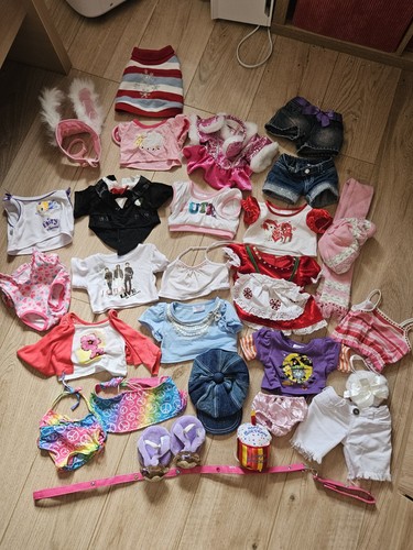 Build bear clothing and - bear,