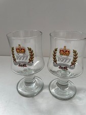 Pair Of Unusd Queens 1977