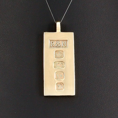Vintage solid 9ct - 9ct, gold