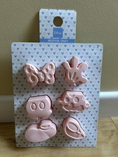 Disney’s Mickey & Minnie