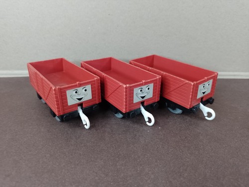 Three red troublesome trucks - red,