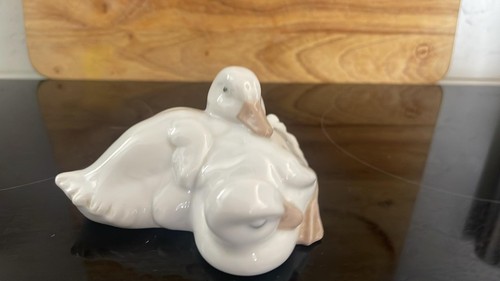 Nao lladro pair - lladro, resting